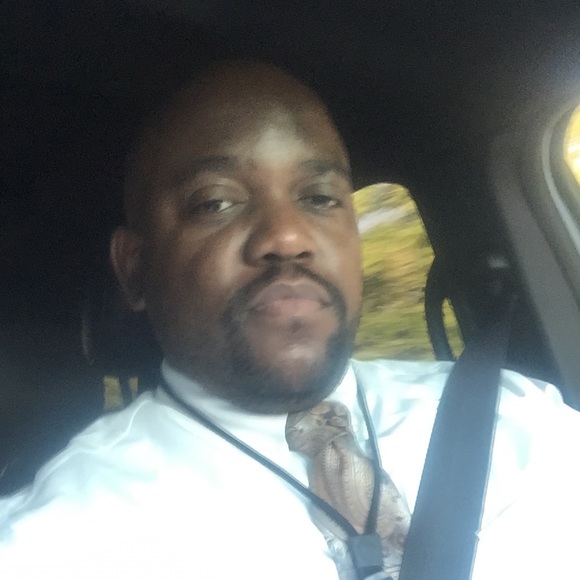 Meet your Posher, Marlon - Picture 2 of 6